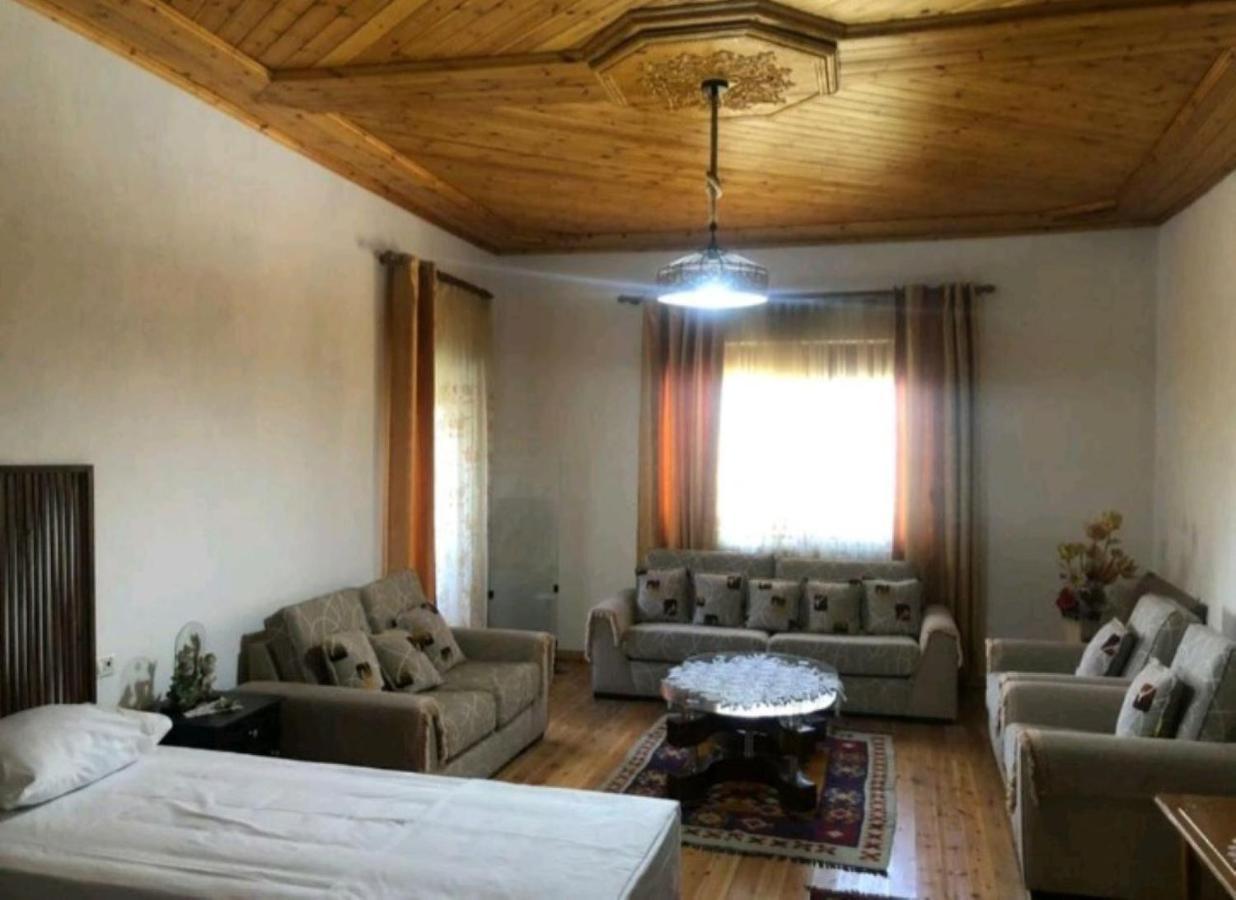 Miziriguesthouse Gjirokastër 외부 사진