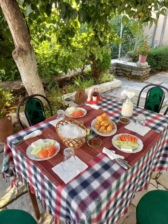 Miziriguesthouse Gjirokastër 외부 사진
